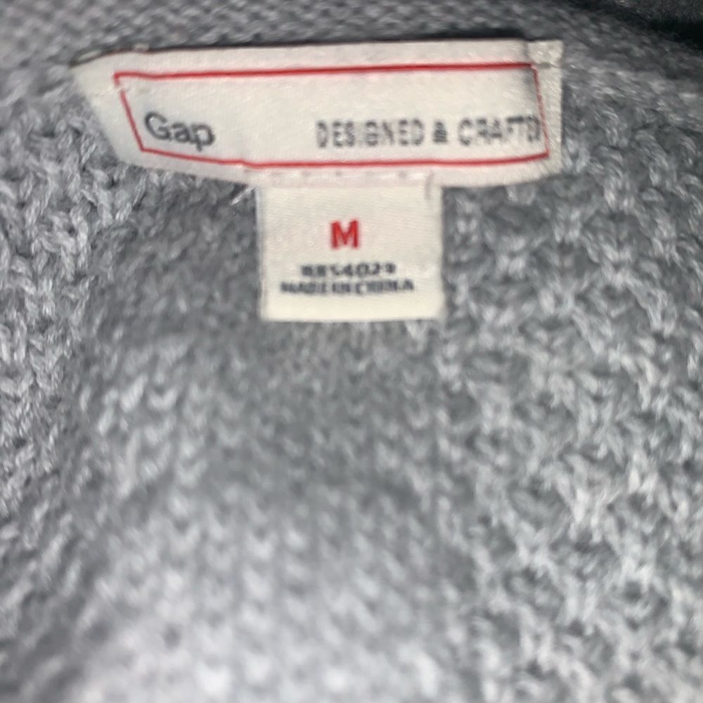 Gap Sweater - Picture 6 of 7